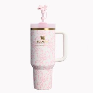 Stanley 1913 x LoveShackFancy Holiday Quencher H2.0 Flowstate Tumbler 40oz